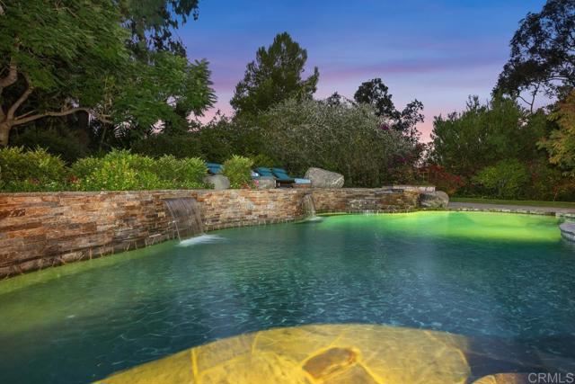 5499 Avenida Maravillas, Rancho Santa Fe CA: https://media.crmls.org/mediaz/fafec4ec-08f1-446f-b681-0311ae59adce.jpg