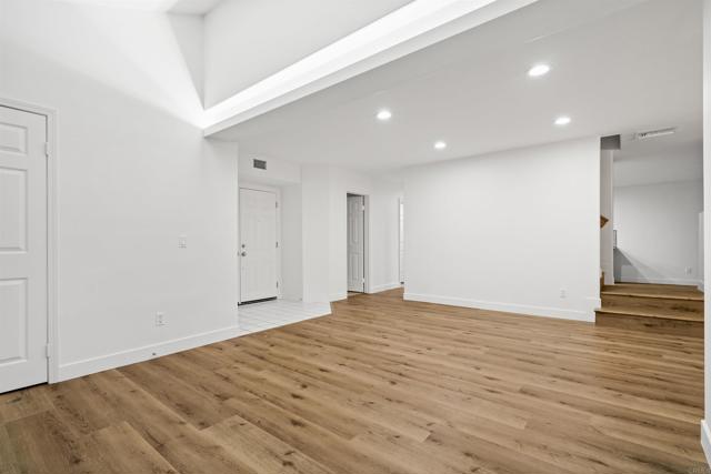 Detail Gallery Image 6 of 54 For 1065 S Hanlon Way, Anaheim Hills,  CA 92808 - 5 Beds | 3/1 Baths