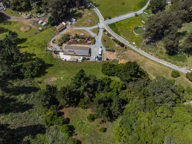 20150 Tarawild Court, Prunedale CA: https://media.crmls.org/mediaz/faff37fa-0434-4724-8155-7d681bb0a26d.jpg