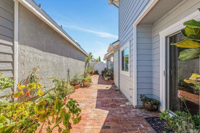 Detail Gallery Image 27 of 40 For 839 Skysail Ave, Carlsbad,  CA 92011 - 3 Beds | 2 Baths