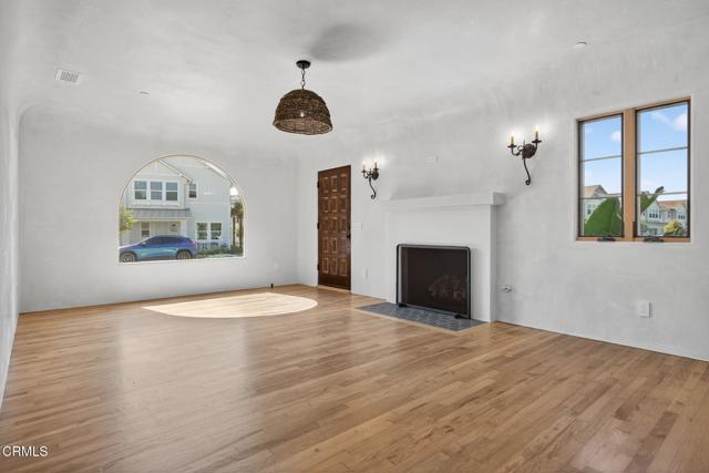 Detail Gallery Image 9 of 49 For 622 South Evergreen Drive Dr, Ventura,  CA 93003 - 2 Beds | 2 Baths