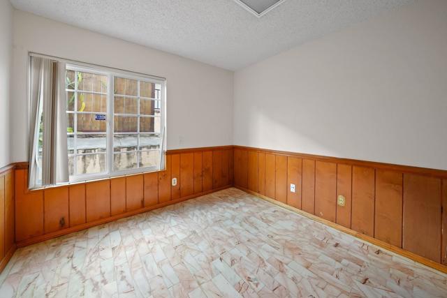 9197 Buckwheat St, San Diego CA: https://media.crmls.org/mediaz/fb0006e6-b9ec-4b58-a03d-865f5680b2a6.jpg
