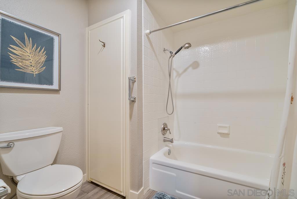 17637 Pomerado Rd - photo 20