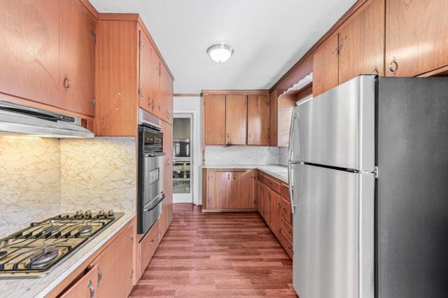 2537 Lessley Avenue, Castro Valley CA: https://media.crmls.org/mediaz/fb0071cf-d2d3-4832-ac82-f7870447f5c7.jpg