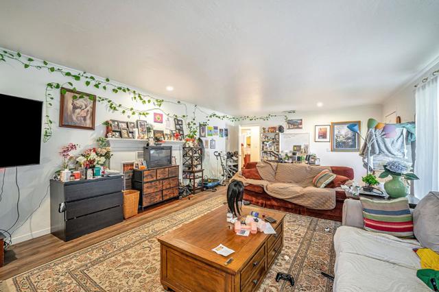 838 Wheeler Street, Santa Rosa CA: https://media.crmls.org/mediaz/fb00b08c-bf16-4091-bf26-1f0af071f2b7.jpg