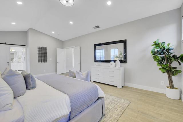 998 Governors Bay Drive, Redwood City CA: https://media.crmls.org/mediaz/fb0110c2-239d-4dca-a3b3-fac8b00c39c1.jpg