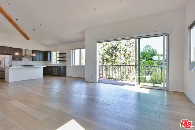 2068 Cerro Gordo Street, Los Angeles CA: https://media.crmls.org/mediaz/fb02ac45-f641-4914-8c9b-54b90f037e00.jpg