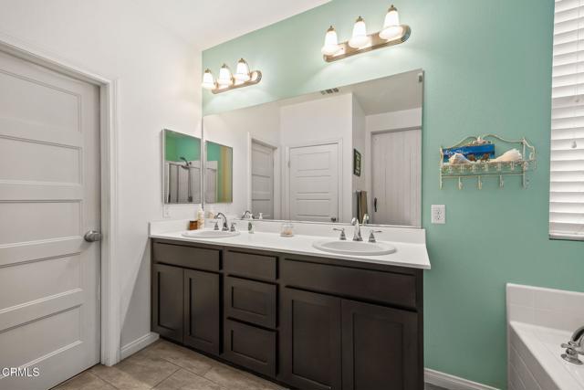 396 Edgewood Drive, Fillmore CA: https://media.crmls.org/mediaz/fb02cf8a-1516-4ae8-ba3c-c88eb17314f7.jpg