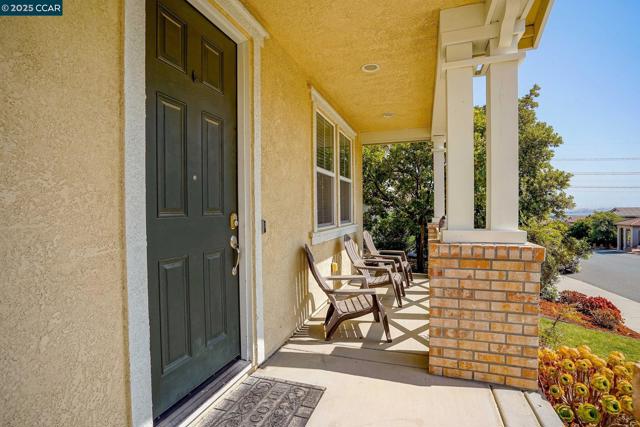 2536 Tomales Bay Dr, Bay Point CA: https://media.crmls.org/mediaz/fb03aa53-4d57-4336-9127-4f21f6345730.jpg