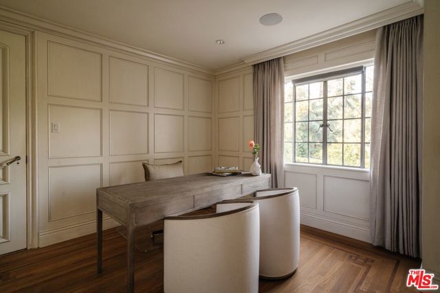 10950 Bellagio Road, Los Angeles CA: https://media.crmls.org/mediaz/fb03b0d9-92e0-4761-aa8e-63501c24bedd.jpg