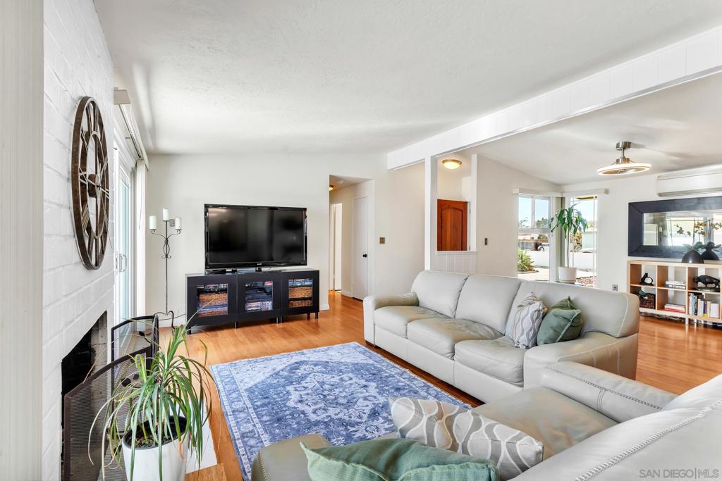 3031 Larkin Pl - photo 6