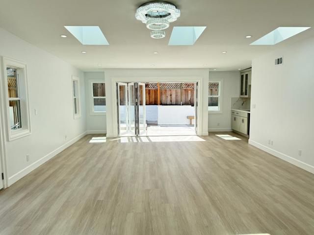 2552 Castleton Drive, San Jose CA: https://media.crmls.org/mediaz/fb04ec1e-e471-42d6-a181-b5ed43cc75dc.jpg