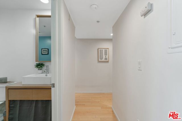 5806 Waring Avenue, Los Angeles CA: https://media.crmls.org/mediaz/fb051baf-abcf-4b27-a7c1-e3af34f771e6.jpg