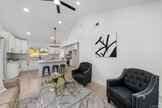 Image 11 of 42 For 7118 Stanford Ave.