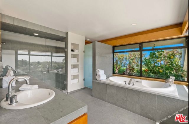 Drew Fenton | 27553 Pacific Coast Highway Malibu CA | MLS: 7493798