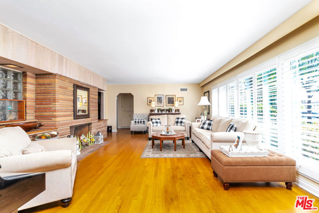 4455 Sherman Oaks Circle photo 6