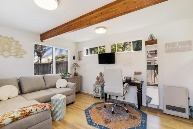 390 36th Avenue, Santa Cruz CA: https://media.crmls.org/mediaz/fb062d3c-db3e-464a-bddc-c1e7efed3c29.jpg