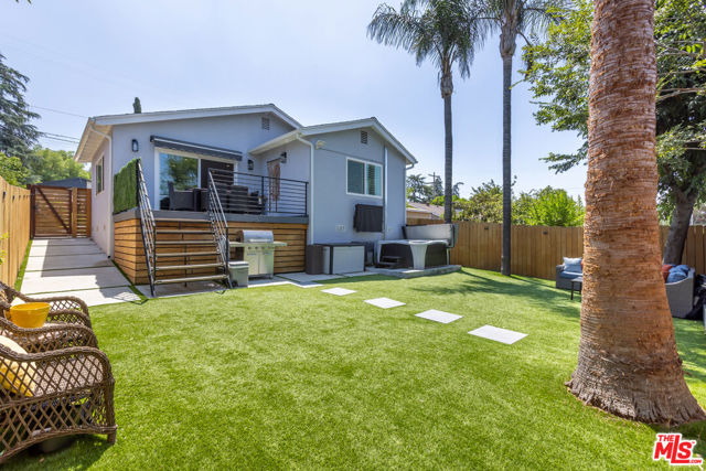 10315 Fairgrove Avenue, Tujunga CA: https://media.crmls.org/mediaz/fb073087-fc19-4186-b081-b38f7073b30b.jpg