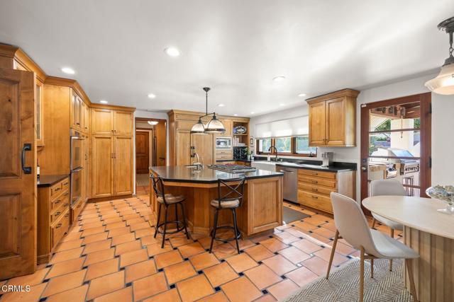 Detail Gallery Image 17 of 53 For 10971 Alto Ct, Oak View,  CA 93022 - 5 Beds | 7/1 Baths