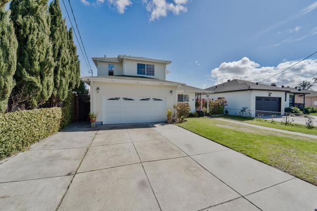 240 Daphne Way, East Palo Alto CA: https://media.crmls.org/mediaz/fb0a173c-9022-447e-bef8-6ac77d1f885d.jpg