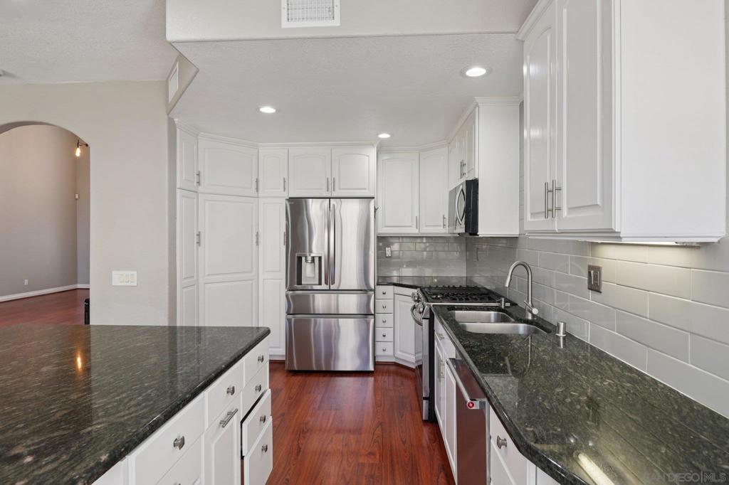 4228 Conquistador - photo 10