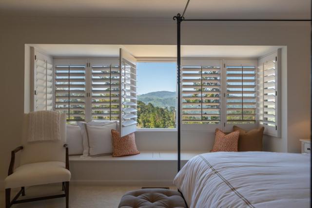 275 Del Mesa Carmel, Carmel CA: https://media.crmls.org/mediaz/fb0c2623-9e13-4696-86c2-4a1bd828bd6b.jpg
