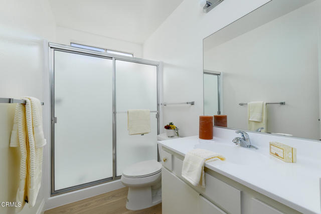 Detail Gallery Image 6 of 37 For 24121 Village 24, Camarillo,  CA 93012 - 2 Beds | 2 Baths