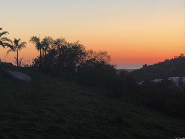 3020 Lynn Lane, San Marcos CA: https://media.crmls.org/mediaz/fb0d37a3-9228-478d-b054-b0e69204f595.jpg