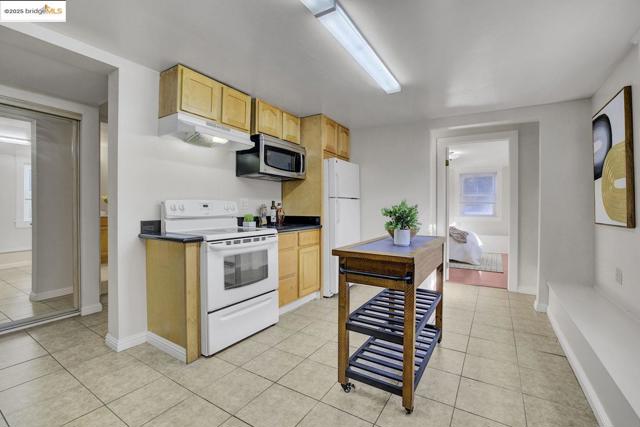 2406 10th, Berkeley CA: https://media.crmls.org/mediaz/fb0dd855-dc09-49a5-819c-044b35cf36d2.jpg