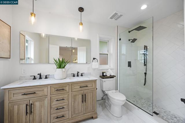 110 Twin Peaks Drive, Walnut Creek CA: https://media.crmls.org/mediaz/fb0ea145-0dae-4632-881f-2571d1ebc82a.jpg