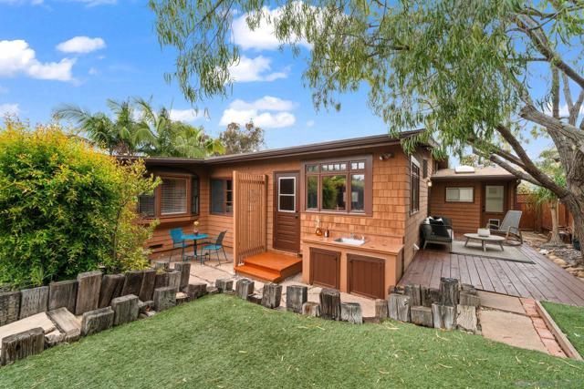 4573 4575 Massachusetts St, San Diego CA: https://media.crmls.org/mediaz/fb0ef177-24ea-4a37-ac19-09c73587dd32.jpg