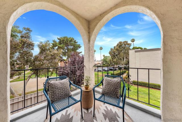 4120 Mount Acadia Blvd, San Diego CA: https://media.crmls.org/mediaz/fb0f683f-b1b9-4859-805d-ace4b5f8d7f2.jpg