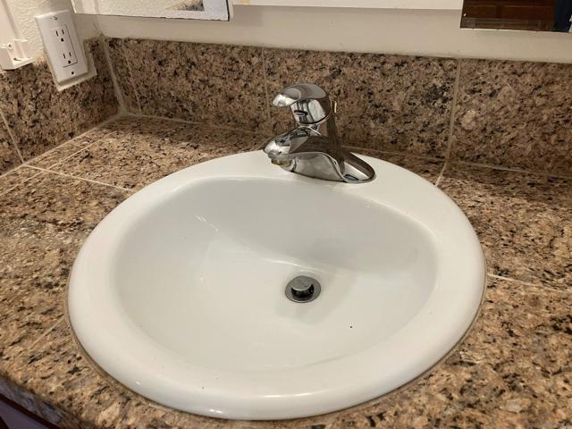 7360 Calle Cristobal, San Diego CA: https://media.crmls.org/mediaz/fb0ff126-dc15-4ef5-a1ef-88b3bf3c8cce.jpg