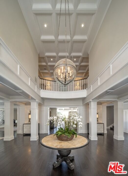 2311 Worthing Lane, Los Angeles CA: https://media.crmls.org/mediaz/fb107bd9-feec-45bb-b800-3058cdee7c06.jpg