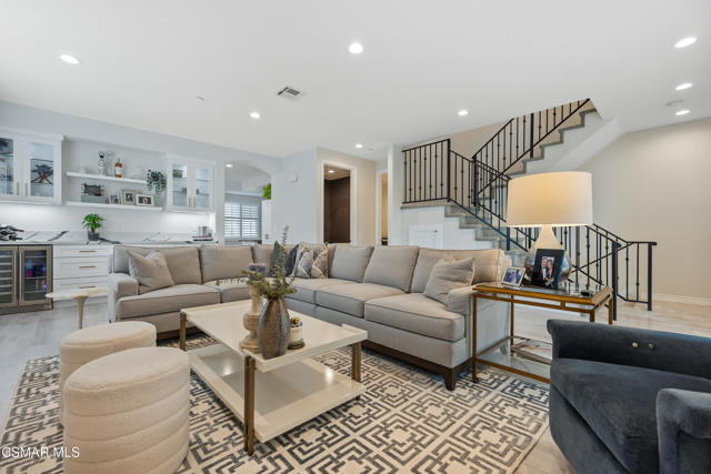 349 Newbury Vista Lane, Newbury Park CA: https://media.crmls.org/mediaz/fb10f2bf-cd07-4502-b85e-42d771905af2.jpg