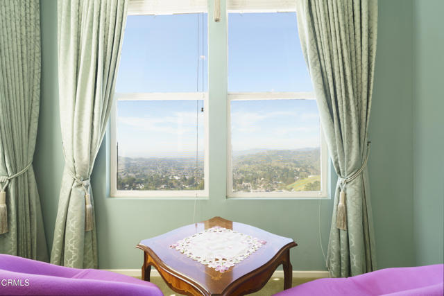 Detail Gallery Image 23 of 52 For 11071 N Tamberly Ln, Los Angeles,  CA 91042 - 4 Beds | 3 Baths