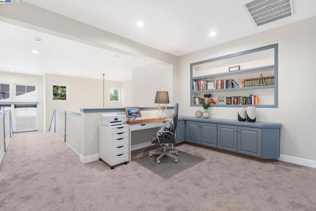 3535 Lessini, Pleasanton CA: https://media.crmls.org/mediaz/fb13ec63-f30f-42de-8321-23462bac9bef.jpg