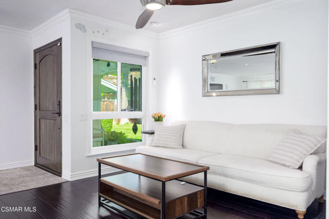 26007 Philrich Circle, Calabasas CA: https://media.crmls.org/mediaz/fb13f654-ef14-4a94-bf8d-dd3c0cef3ebc.jpg