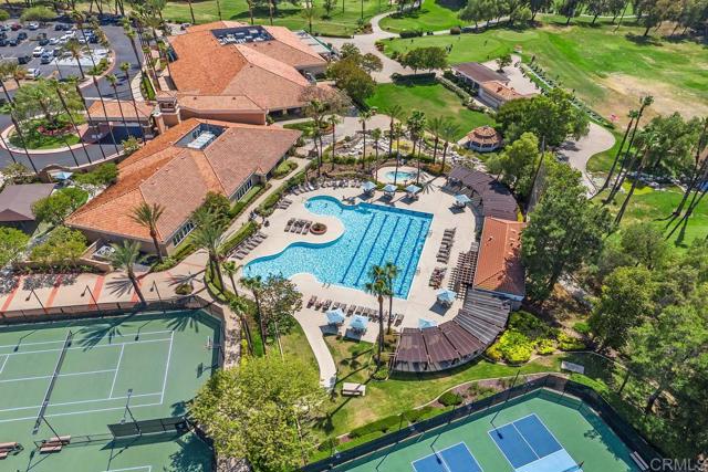 31135 Gleneagles Drive, Temecula CA: https://media.crmls.org/mediaz/fb151a66-6278-4eaf-9247-2d55575b9e28.jpg