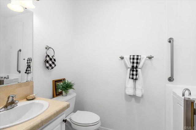 1930 W San Marcos Blvd, San Marcos CA: https://media.crmls.org/mediaz/fb162b80-8b09-4a06-8452-1ddc6b911d0b.jpg