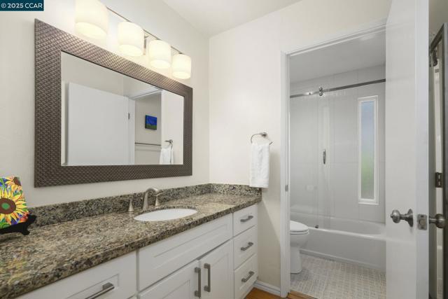 2059 Ascot Dr., Moraga CA: https://media.crmls.org/mediaz/fb167fbd-4cd2-4e52-a349-307d3df6843a.jpg
