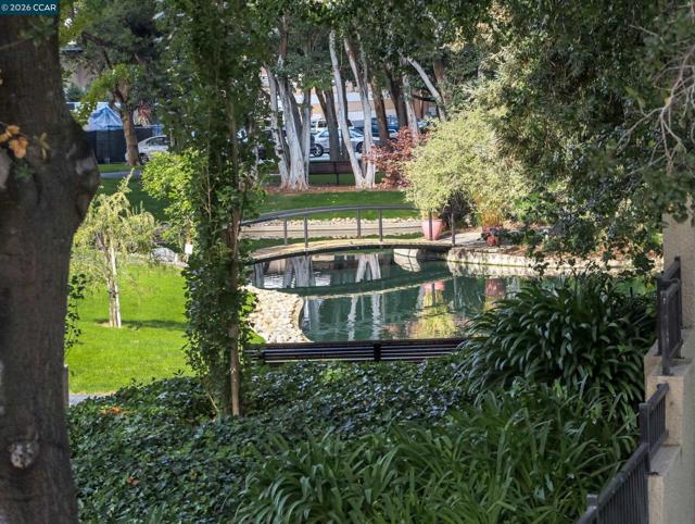 820 N Delaware St, San Mateo CA: https://media.crmls.org/mediaz/fb173f82-84b7-48ed-acd6-324f852687e6.jpg