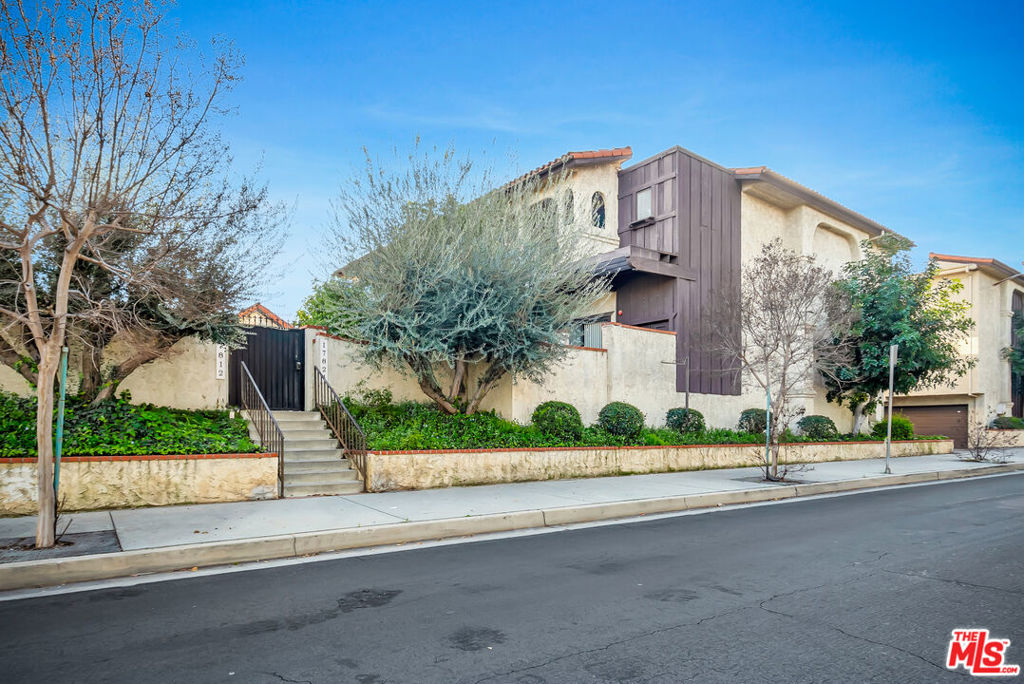 17824 Killion Street #G