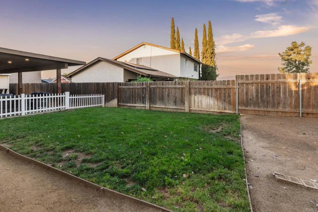 Detail Gallery Image 36 of 42 For 435 W Hawthorne St, Fallbrook,  CA 92028 - 3 Beds | 1/1 Baths