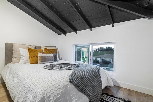 5463 San Onofre Ter, San Diego CA: https://media.crmls.org/mediaz/fb1878a5-e229-4055-a65e-32284bbe8d37.jpg
