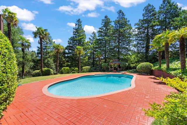 2155 Lilac Lane, Morgan Hill CA: https://media.crmls.org/mediaz/fb18ffa9-b31d-406c-b979-252f47b18f43.jpg