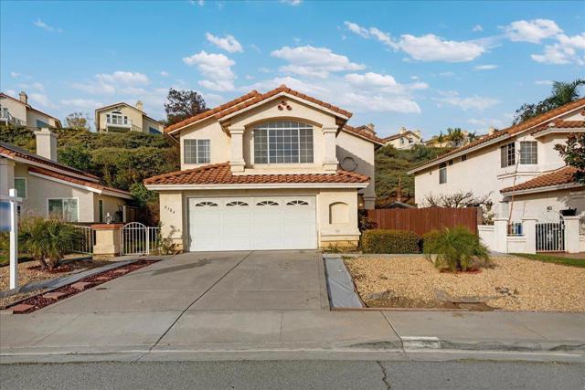 9704 Avenida Ricardo, Spring Valley CA: https://media.crmls.org/mediaz/fb1919b0-331e-480b-a1c0-6951cef5c942.jpg