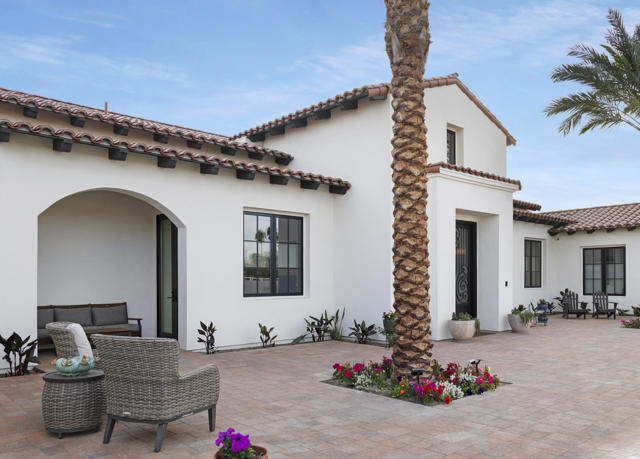 80980 Vista Galope, La Quinta CA: https://media.crmls.org/mediaz/fb192878-5b6d-44b9-8686-43f6606abb2d.jpg
