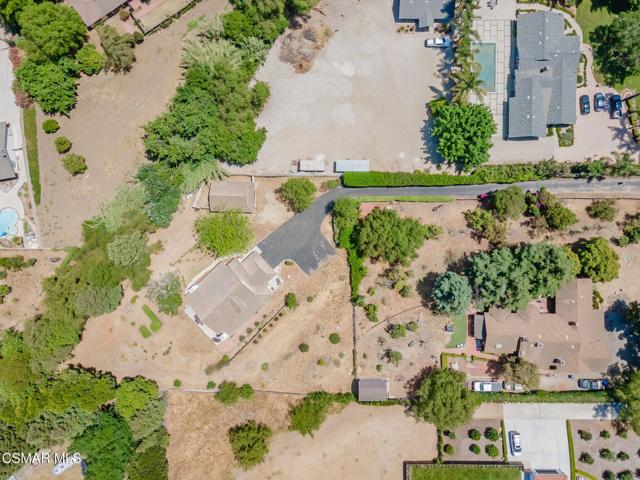 6564 La Cumbre Road, Somis CA: https://media.crmls.org/mediaz/fb1993fd-61f0-46c4-ab27-a09c0a78d325.jpg