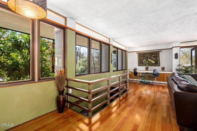 4639 El Camino Corto, La Canada Flintridge CA: https://media.crmls.org/mediaz/fb19d3c1-9c92-46a8-bf72-03a7045b9efd.jpg
